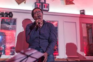 Mit ganz viel Gefühl in der Stimme verzauberte David B. Whitley das Publikum