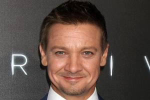 Jeremy Renner bei der Premiere seines neuen Films "Arrival"