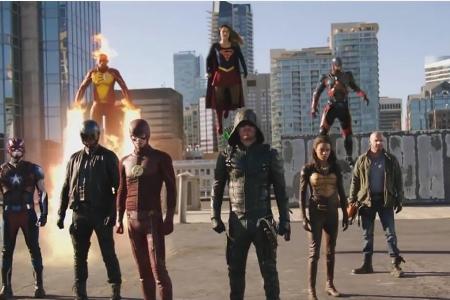 Die DC-Superhelden Supergirl, Arrow, The Flash und Legends of Tomorrow kommen beim Crossover-Event zusammen