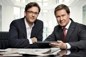 Ulrich Meyer (r.) übergibt sein "Akte"-Moderatorenamt zum Jahreswechsel an Claus Strunz