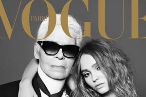 Karl Lagerfeld und Lily-Rose Depp kennen sich bereits seit dem achten Lebensjahr der jungen Schauspielerin