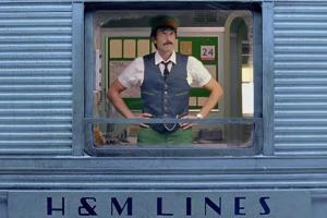 Adrien Brody spielt Schaffner Ralph im H&M-Weihnachtsspot