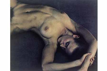 Das französische Top-Model Laetitia Casta wurde 2000 für den Pirelli-Kalender fotografiert.