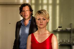 "Kommissarin Heller: Tod am Weiher": Winnie Heller (Lisa Wagner) und Hendrik Verhoeven (Hans-Jochen Wagner) fahnden nach ein...