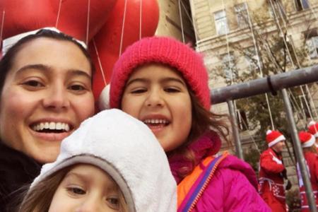 Model Emma Heming-Willis zog es eher nach draußen; zusammen mit den gemeinsamen Töchtern von Ehemann Bruce Willis genoss sie...