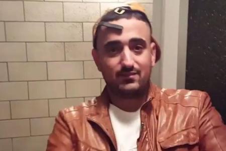 Haftbefehl im selbst entworfenen Pulli