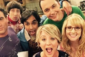 Der Cast von "The Big Bang Theory" bei den Dreharbeiten