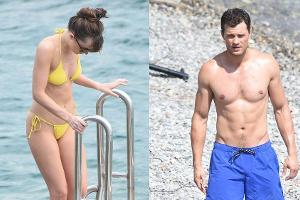 Dakota Johnson und Jamie Dornan in Bademode