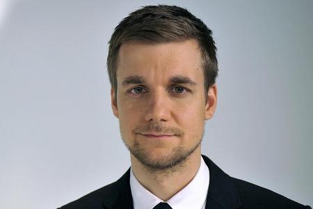 Tobias Schlegl beendet seine Karriere beim ZDF, um Notfallsanitäter zu werden