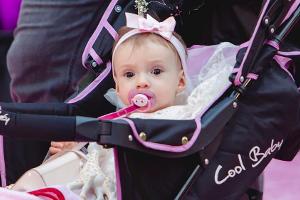 Tochter Sophia bei der Traumhochzeit ihrer Eltern Daniela Katzenberger und Lucas Cordalis