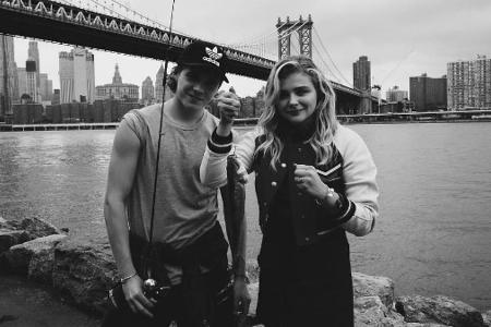 Brooklyn Beckham und Chloë Grace Moretz beim Angeln