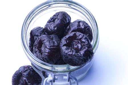 Trockenpflaumen sind als Reiseproviant für den Urlaub zu empfehlen