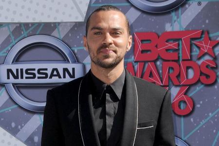 Jesse Williams auf dem roten Teppich der BET Awards 2016 in Los Angeles