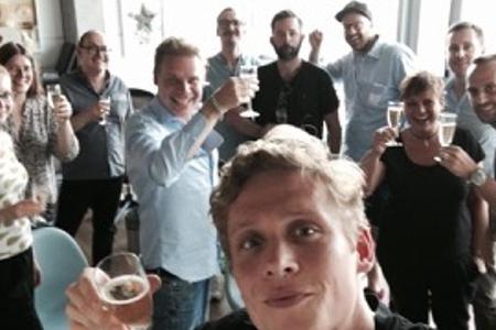 Darauf wird angestoßen: Matthias Schweighöfers Pantaleon Entertainment AG gründet ein Musiklabel