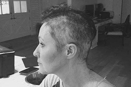 Die Haare sind ab: Schauspielerin Shannen Doherty