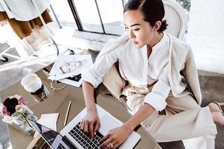 Modebloggerin Chriselle Lim ist stets perfekt gestylt
