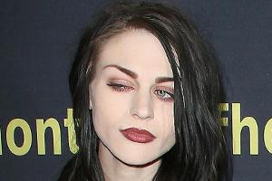 Frances Bean Cobain wird in einen Scheidungskrieg verwickelt
