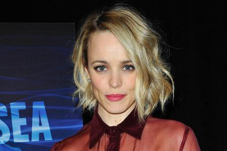 Schauspielerin Rachel McAdams (37) stylt ihren Bob mit leichten Wellen.