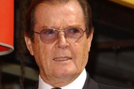 Roger Moore bei der Feier zur Einweihung seinen Sterns auf dem Hollywood Walk of Fame 2007 in Los Angeles