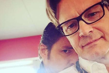 Colin Firth am Set von 