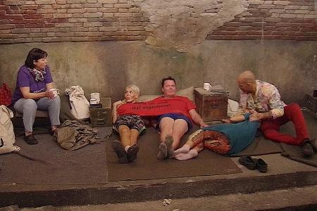 Die Ruhe vor dem Sturm - nach dieser Szene war Schluss für Edona (2.v.l.)