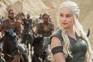 Emilia Clarke spielt die Daenerys Targaryen, einen der beliebtesten Charaktere von "Game of Thrones"