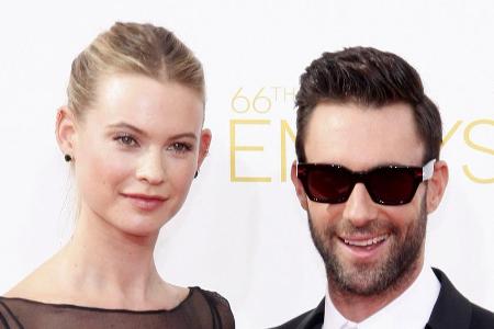 Die stolzen Eltern: Behati Prinsloo und Adam Levine