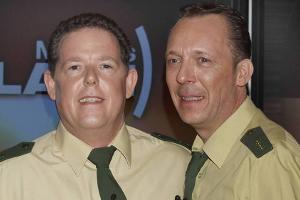 Die echte Polizisten Torsten "Toto" Heim (l.) und Thomas "Harry" Weinkauf waren im TV zu sehen