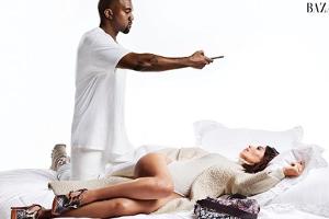 "Im Bett mit Kim Kardashian West und Kanye West": So lautet der Titel der intimen Fotostrecke