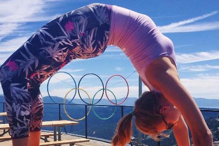 Yoga zählt zu Karlies fester Fitness-Routine