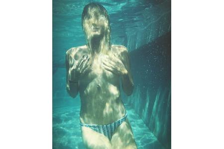 So sexy präsentiert Heidi Klum ihre neue Kette