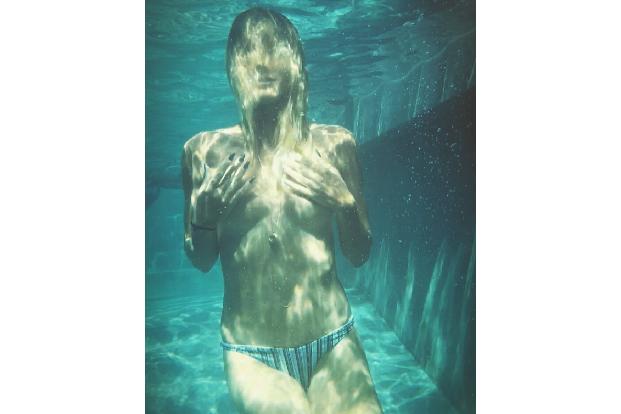 So sexy präsentiert Heidi Klum ihre neue Kette