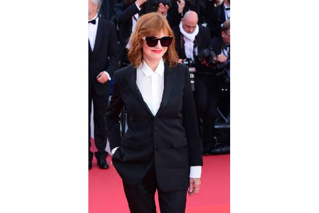 ...Victoria nicht die einzige, die auf einen eher androgyneren Look bei der Eröffnungsfeier in Cannes setzte. Susan Sarandon...