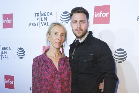 Es sind nicht nur die Männer, die sich gerne nach unten orientieren. Regisseurin Sam Taylor-Johnson (49) ist seit 2012 mit d...