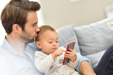 Es gibt zahlreiche spannende Apps für Eltern und ihre Kinder