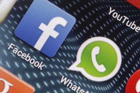Facebook und WhatsApp rücken künftig in Sachen Datenaustausch näher zusammen