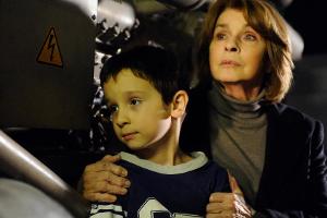 "Unter Verdacht: Betongold": Der kleine Ilian (Ilian Kiskinov) ist bald der wichtigste Zeuge für Eva Maria Prohacek (Senta B...