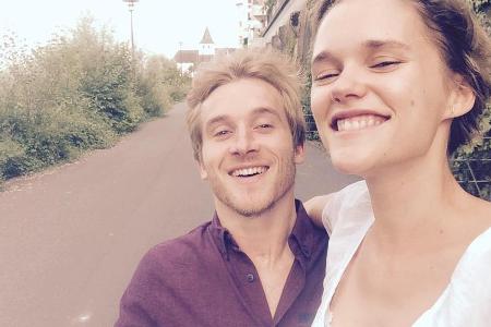 Samuel Koch und Sarah Elena Timpe sind nun Mann und Frau