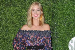 Caitlin Fitzgerald stylt den angesagten Ethno-Look