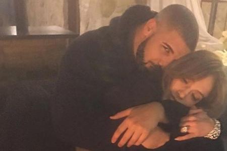 Jennifer Lopez und Rapper Drake lassen sich Arm in Arm ablichten
