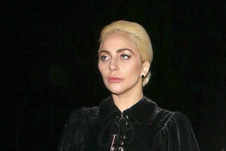 Lady Gaga Anfang Dezember bei einem Spaziergang durch London
