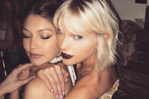 Mit diesem Foto gratulierte Gigi Hadid ihrer Freundin Taylor Swift zum 27. Geburtstag