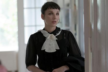 Nina Rubin (Meret Becker) bei der Bar Mitzwa ihres jüngsten Sohnes