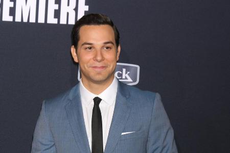 Skylar Astin spielte in 
