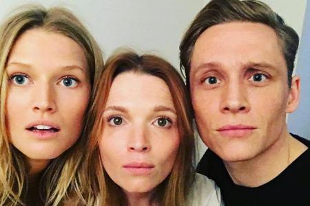 Toni Garrn, Karoline Herfurth und Matthias Schweighöfer (v. l.) arbeiten gemeinsam an einer Serie