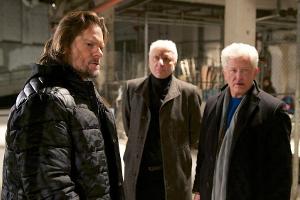 "Tatort: Klingelingeling": Im Lager der Bettler wird Radu Stelica (Florin Piersic jr., l.) von den Hauptkommissaren Franz Le...