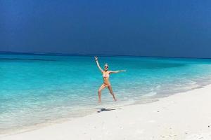 Poppy Delevingne genießt die warmen Temperaturen