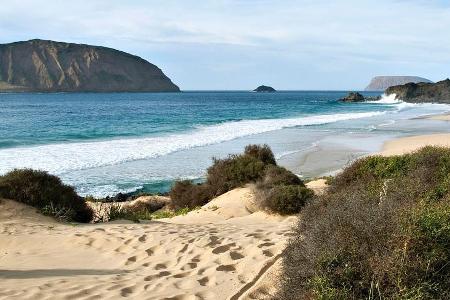 Die feinsandige Playa de las Conchas auf Lanzarotes Nachbarinsel La Graciosa