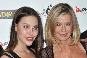 Olivia Newton-John (r.) mit ihrer Tochter Chloe Lattanzi
