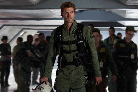 Wird es dem jungen Kampfpiloten Jake (Liam Hemsworth) und Dylan (Jessie Usher) gelingen, den Angriff abzuwehren? Letzterer w...